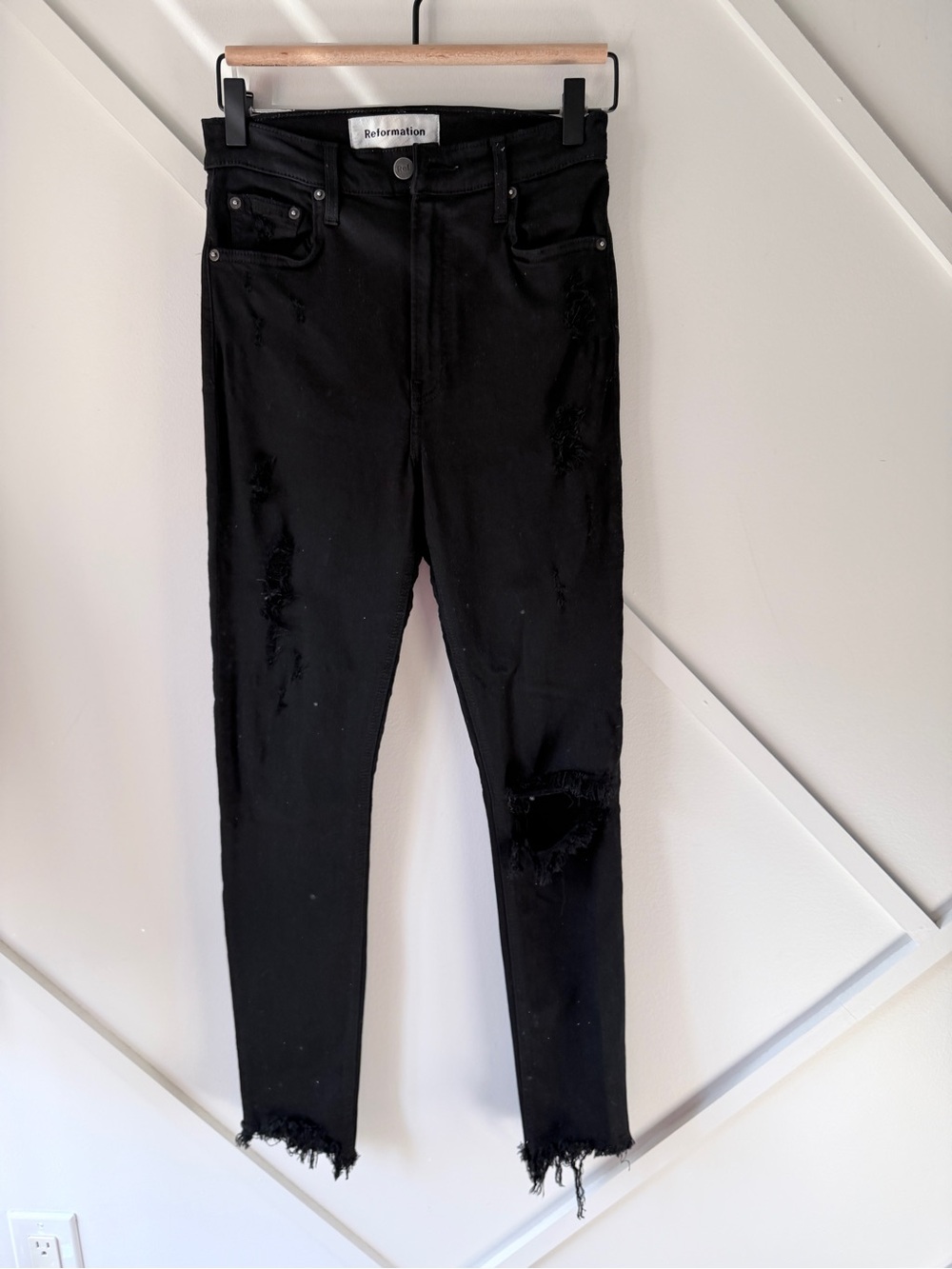 Reformation Distressed High Rise Skinny Jeans Black Size 26 | Raw Hem